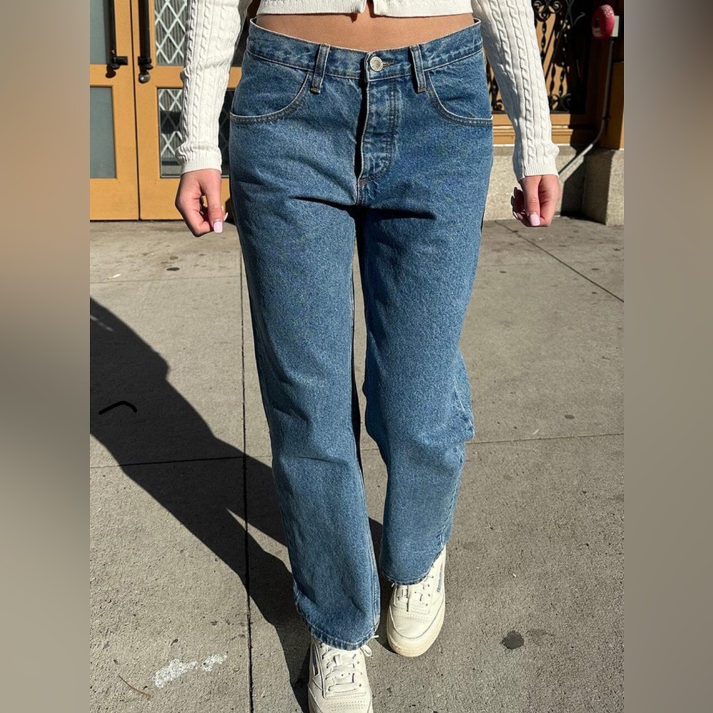 Brandy Melville BRAND NEW WITH TAGS medium wash jeans
